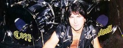 SMRT SI ŘÍKÁ ROCK'N'ROLL: Cozy Powell (26.)